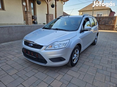 Ford Focus 1.6 Fresh 157 Ekm! Tolatóradar! Fris...