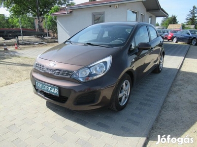 KIA RIO 1.2 Cvvt LX / 114 Ezer KM / Szervizköny...