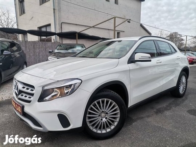 Mercedes-Benz GLA 180 CDI d 7G-DCT Automata Vál...