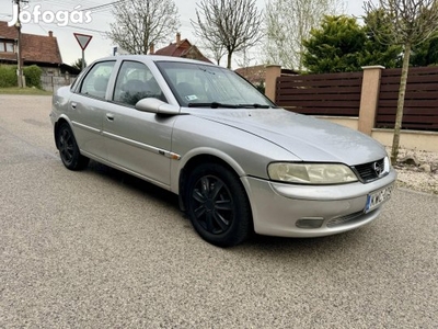 Opel Vectra B 2.0 16V CDX