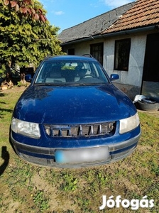 Volkswagen Passat B5 1.6 AHL