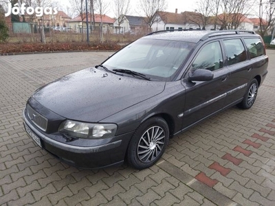 Volvo V70 benzines