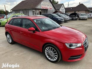 AUDI A3 Sportback 2.0 TDI Attraction Szervizkön...