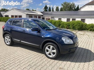 Nissan Qashqai 1.6 Tekna 2WD tolatóradar. digit...