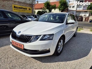 Skoda Octavia Combi 1.6 CR TDI Style DSG Navi D...