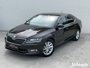 Skoda Superb 2.0 TDi L&K DSG Navi.Ülésfűtés.Xen...