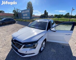 Skoda Superb Combi 2.0 TDi SCR Sportline Panorá...