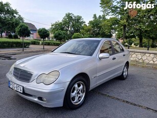 Mercedes-Benz C-Osztály C 200 Kompressor Classic