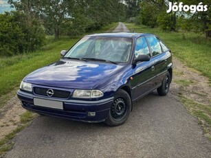 Opel Astra F 1,6 16V GL