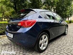 Opel Astra J 1.4 Cosmo Nem azt eszi a német min...