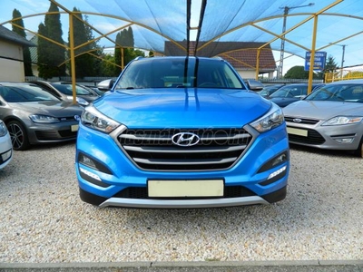 HYUNDAI TUCSON 1.6 GDi Premium VÉGIG MÁRKASZERVIZBEN VEZETETT SZERVIZKÖNYV!-NAVIGÁCIÓ-ÜLÉSFŰTÉS!!