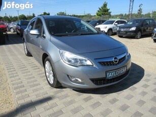 Opel Astra J 1.4 Cosmo / 185 Ezer KM / 17 ALU /...