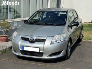 Toyota Auris 1.4 150 ezer Km - Megkímélt állapot