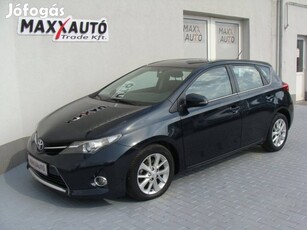 Toyota Auris 1.4 D-4D Style Navigáció+Tolatókam...