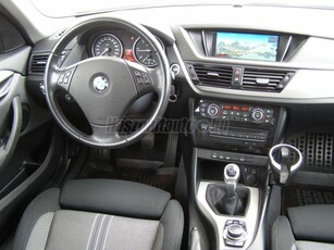 BMW X1 sDrive20d EfficientDynamics Magyar! Szervizkönyv! Navi! Bi-Xenon!