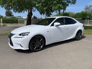 LEXUS IS 300h F-Sport&Safety (Automata)