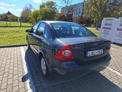 FORD FOCUS 1.4 Ambiente