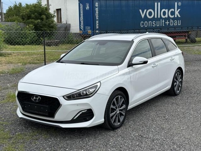 HYUNDAI I30 1.4 T-GDi Premium Sz.Könyv!Navi!KeylessGo!LED!