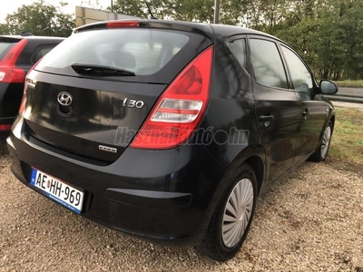 HYUNDAI I30 1.6 CRDi LP Comfort FIX ALKALMI ÁR!SZÉP ÁLLAPOT. LEINFORMÁLHATÓ. 8KERÉK. AZONNAL ELVIHETŐ!