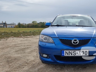 MAZDA Mazda 3