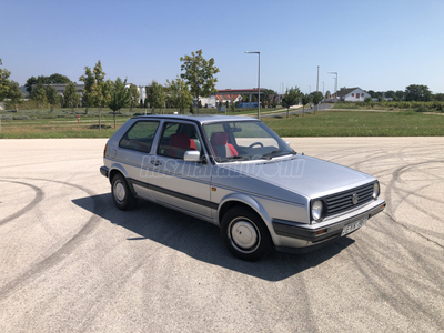 VOLKSWAGEN GOLF II 1.3 (C)