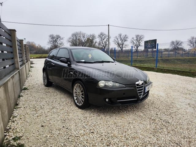 ALFA ROMEO 147 1.6 T.S. Black Line 214eKm! Csere-beszámítás!