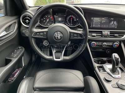 ALFA ROMEO GIULIA 2.0 Veloce Q4 (Automata) / Akár 1 Év Garancia!/ Mo-i!/ 2. Tulaj!/ 39eKm!/ Gyári fény!/ Bőr/ Sávtartó!