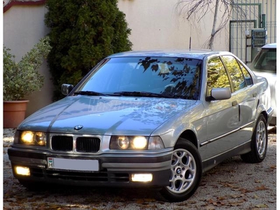 BMW 318i