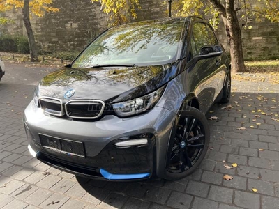 BMW I3 i3s 120Ah (Automata) Loft+ beltér.Harmann Kardon.Napfénytető.Vezetett szervíz.300Km hatótáv