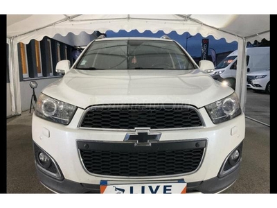 CHEVROLET CAPTIVA 2.2 D LTZ Sérülésmentes gyári fényezés.Szervízkönyv.Szervízszámlák.Km garancia