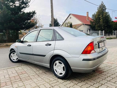 FORD FOCUS 1.6 Comfort MEGKÍMÉLT!!!!