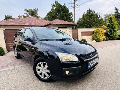 FORD FOCUS 1.6 TDCi Ghia DPF