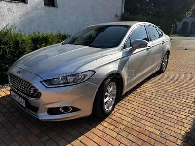 FORD MONDEO 2.0 HEV Titanium (Automata)