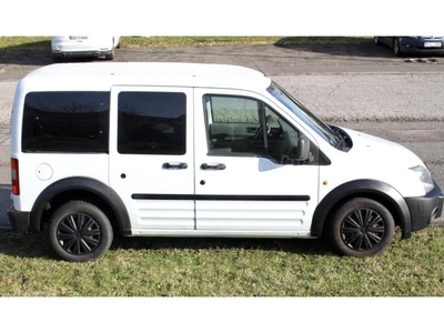 FORD TOURNEO Connect 1.8 200 SWB Comfort MAGYARORSZÁGI - BENZINES - FELÚJÍTOTT KAROSSZÉRIA - MÁSODIK TULAJDONOSTÓL !