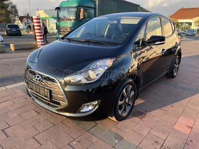 HYUNDAI IX 20 ix20 1.4 MPi Style Szervizkönyv. téligumi!