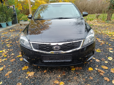 KIA CEE'D 1.4 EX Limited Plus