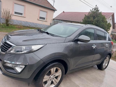 KIA SPORTAGE 2.0 CRDi EX