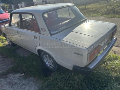 LADA 2105