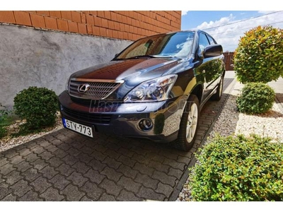 LEXUS RX 400h Mark Levinson Pack CVT Igazolt KM futás. Végig dokumentált teljes szerviz előélet! DVD lejátszás