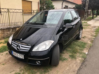 MERCEDES-BENZ A 200 T Elegance