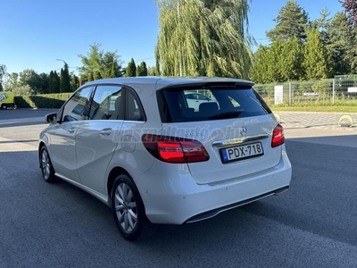 MERCEDES-BENZ B 180 d 7G-DCT