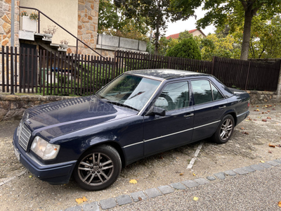 MERCEDES-BENZ E 250 D