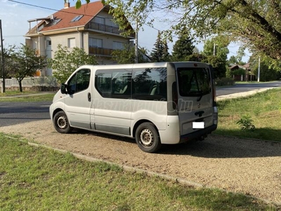 NISSAN PRIMASTAR 1.9 dCi Dupla Klíma-8 Szem.-Plüss belső-Naprakész állapot!