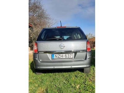 OPEL ASTRA H 1.6 Enjoy