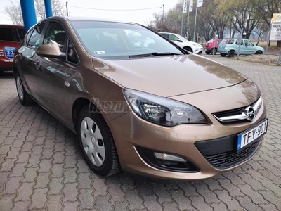 OPEL ASTRA J 1.4 Active