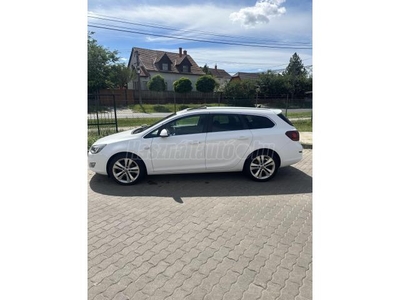 OPEL ASTRA J Sports Tourer 2.0 CDTI Start-Stop Sport