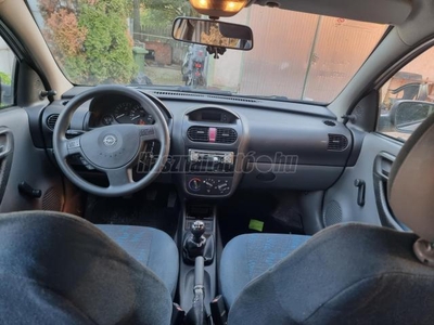 OPEL CORSA C 1.2 16V Club Easytronic