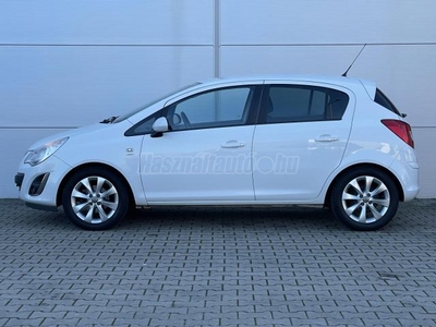 OPEL CORSA D 1.4 Active / ÜLÉSFŰTÉS / KORMÁNYFŰTÉS / DIGITKLÍMA / TOLATÓRADAR / VEZETETT SZERVIZKÖNYV