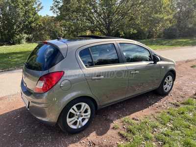 OPEL CORSA D 1.4 Enjoy Magyarországi. 1. tulajdonos. napfénytető