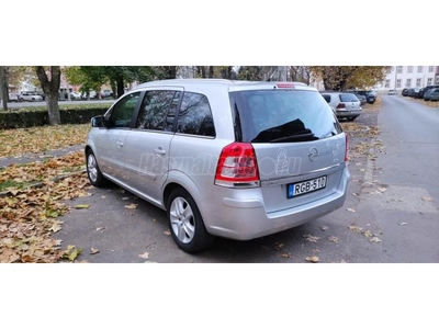 OPEL ZAFIRA B 1.8 Essentia 7 személyes